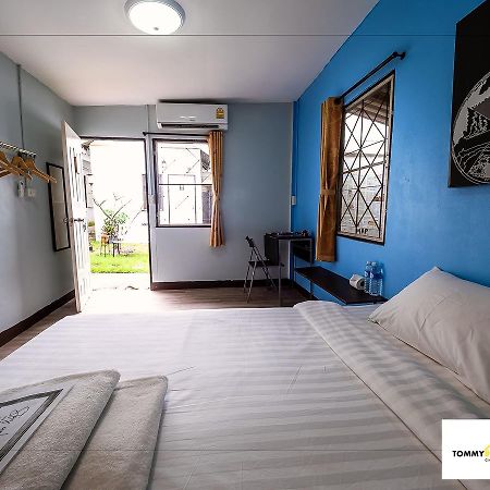 Hotel Tommy Huts Chiang Mai Exterior foto