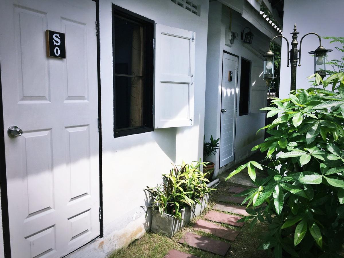Hotel Tommy Huts Chiang Mai Exterior foto