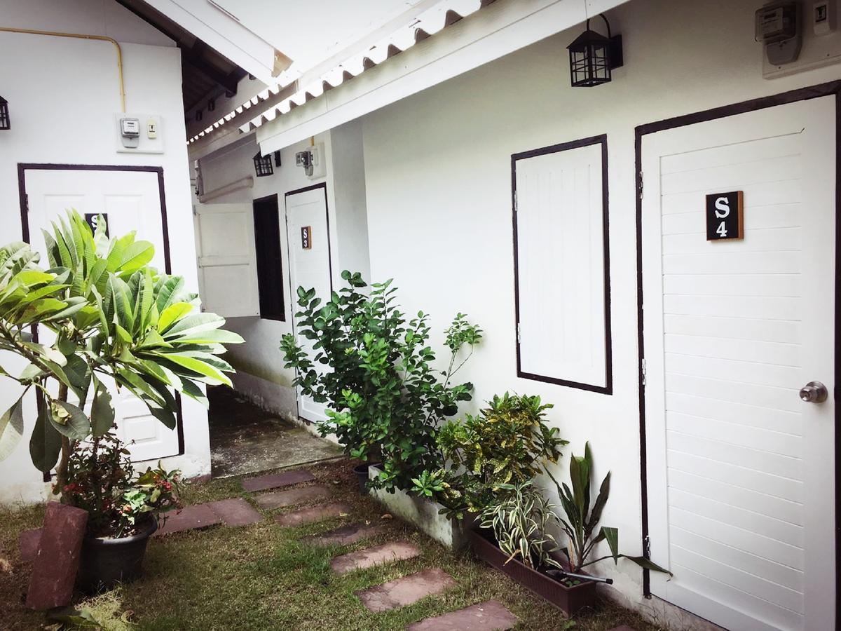 Hotel Tommy Huts Chiang Mai Exterior foto