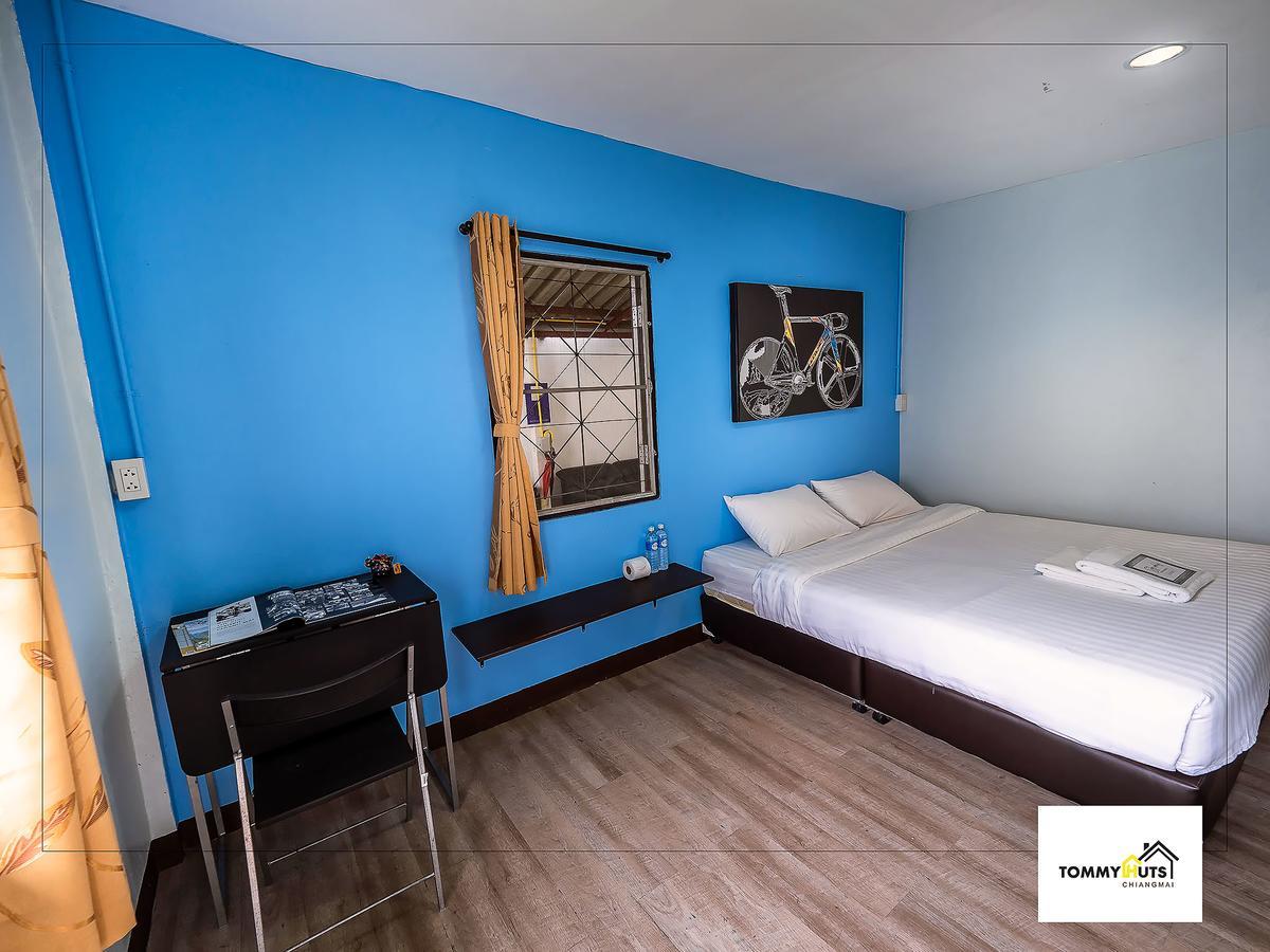 Hotel Tommy Huts Chiang Mai Exterior foto