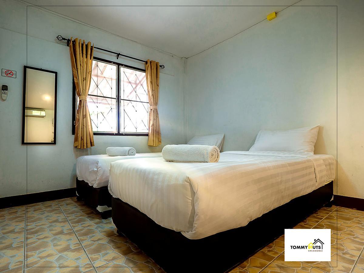 Hotel Tommy Huts Chiang Mai Exterior foto