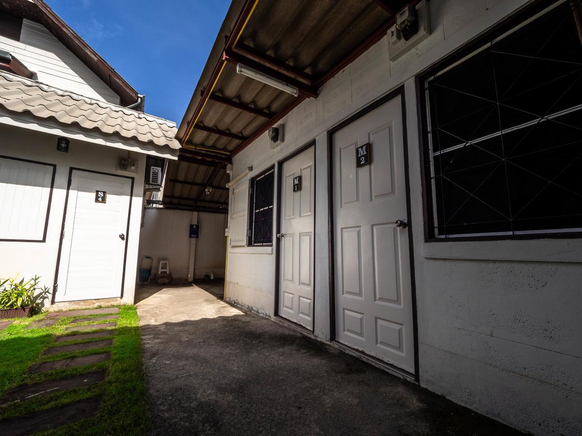 Hotel Tommy Huts Chiang Mai Exterior foto
